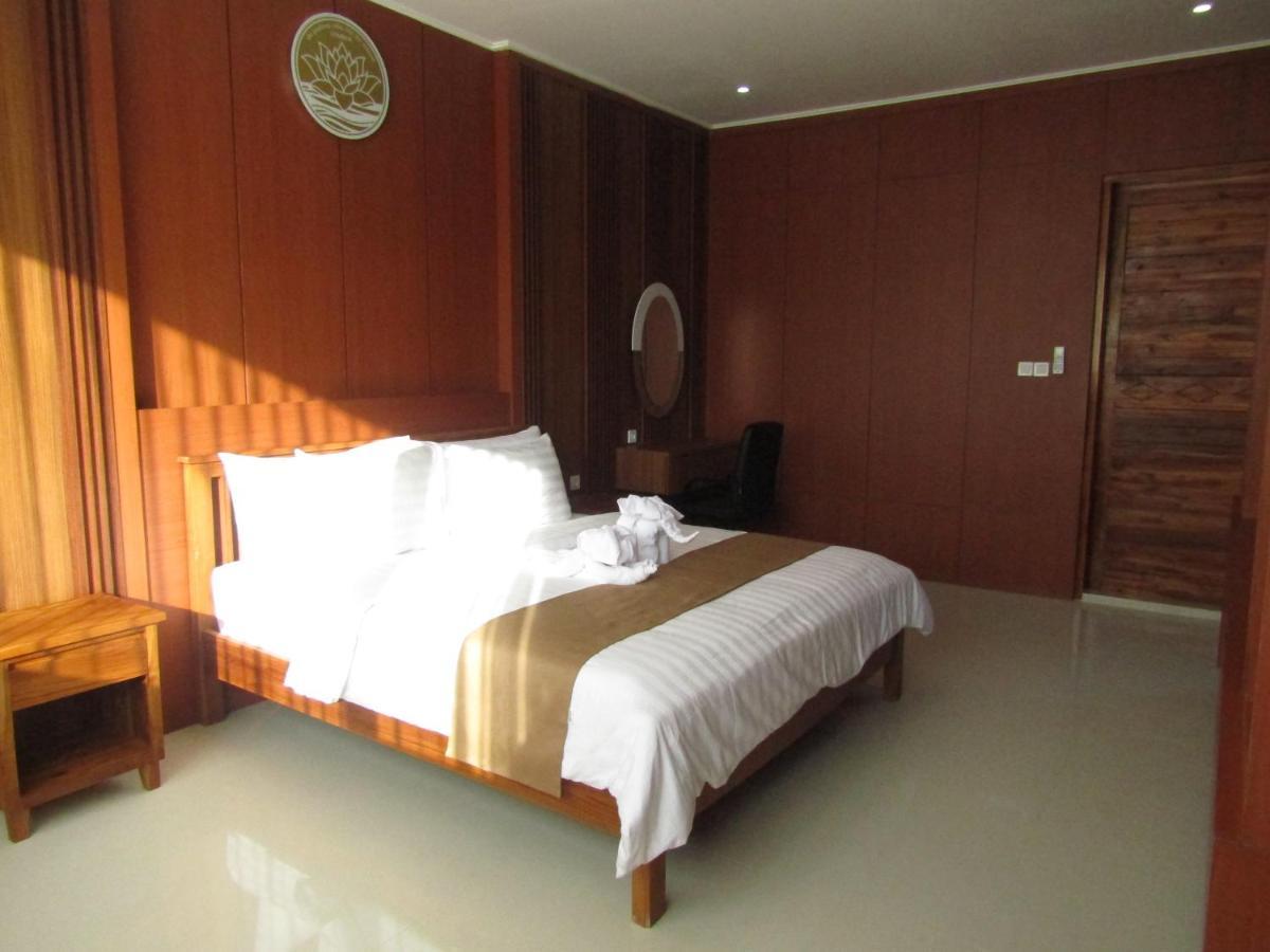 De Padma Gili Air Hotel Exterior photo